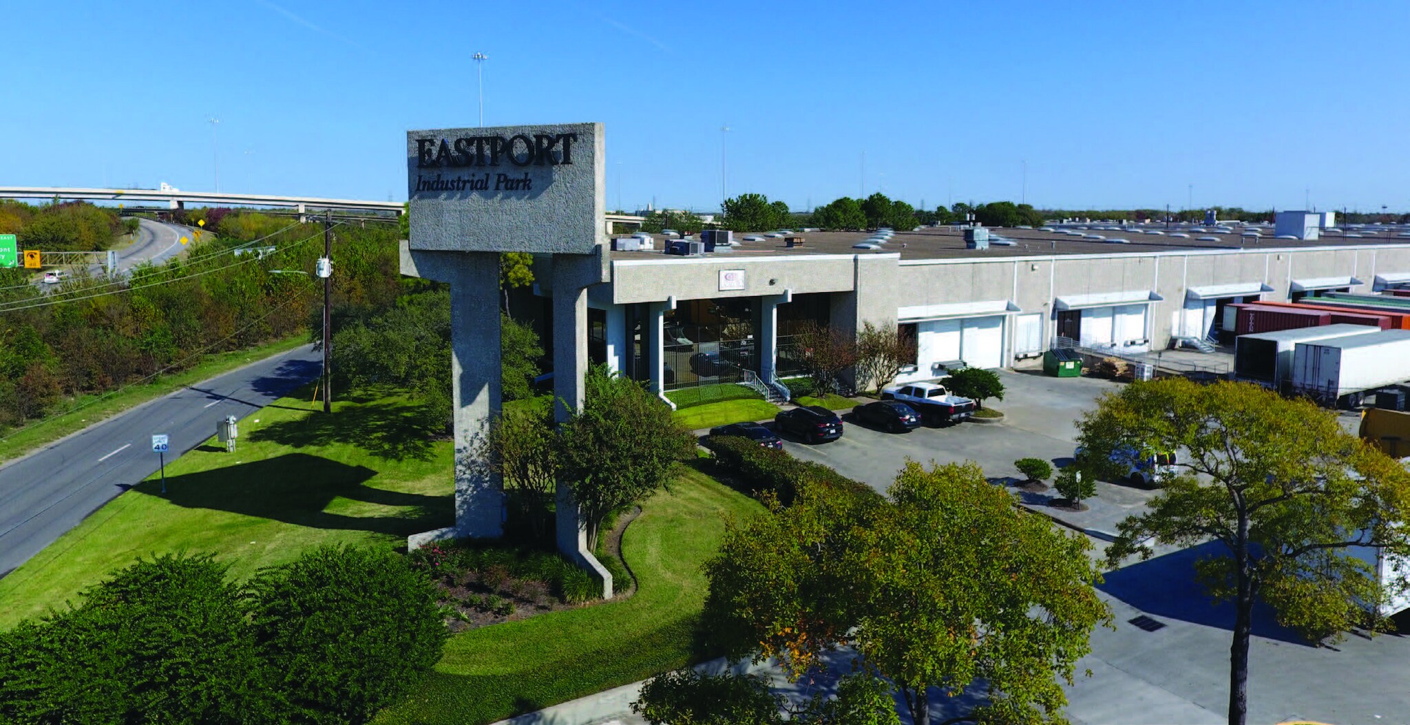 3232-3252 E Loop Fwy N, Houston, TX à louer Photo du bâtiment- Image 1 de 7