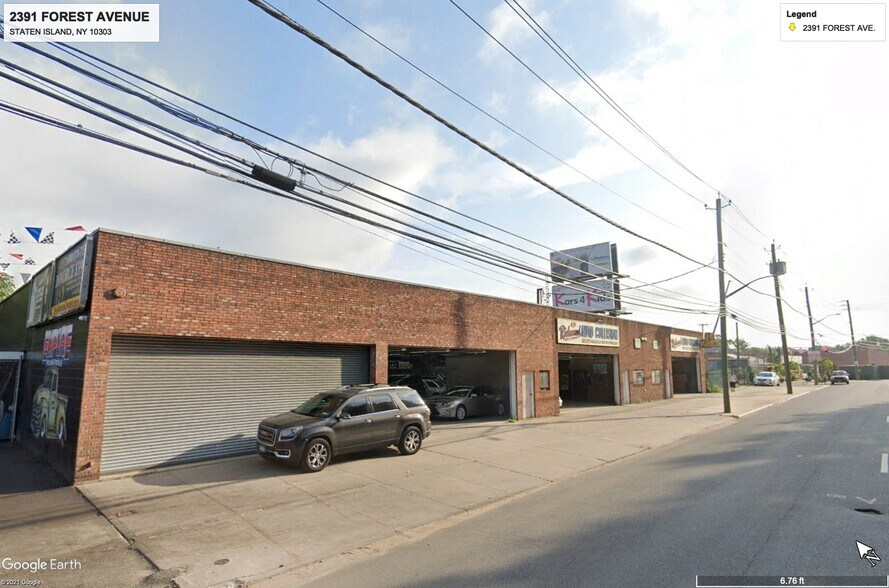 2391 Forest Ave, Staten Island, NY à vendre - Photo du bâtiment - Image 3 de 3