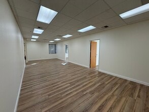 1037 Suncast Ln, El Dorado Hills, CA for lease Interior Photo- Image 2 of 4