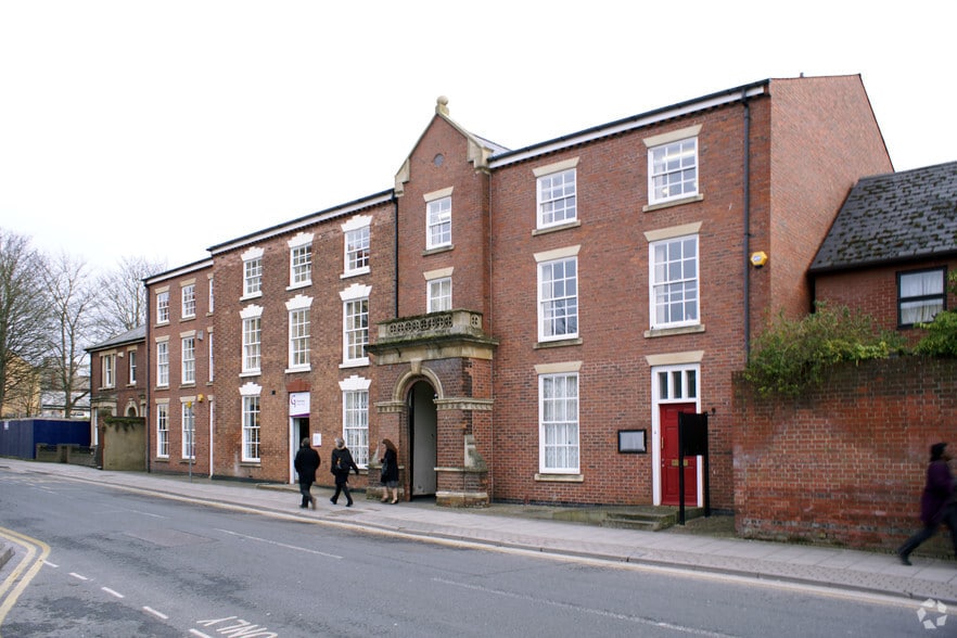 1 St. Michaels Sq, Gloucester à vendre - Photo du bâtiment - Image 2 de 14