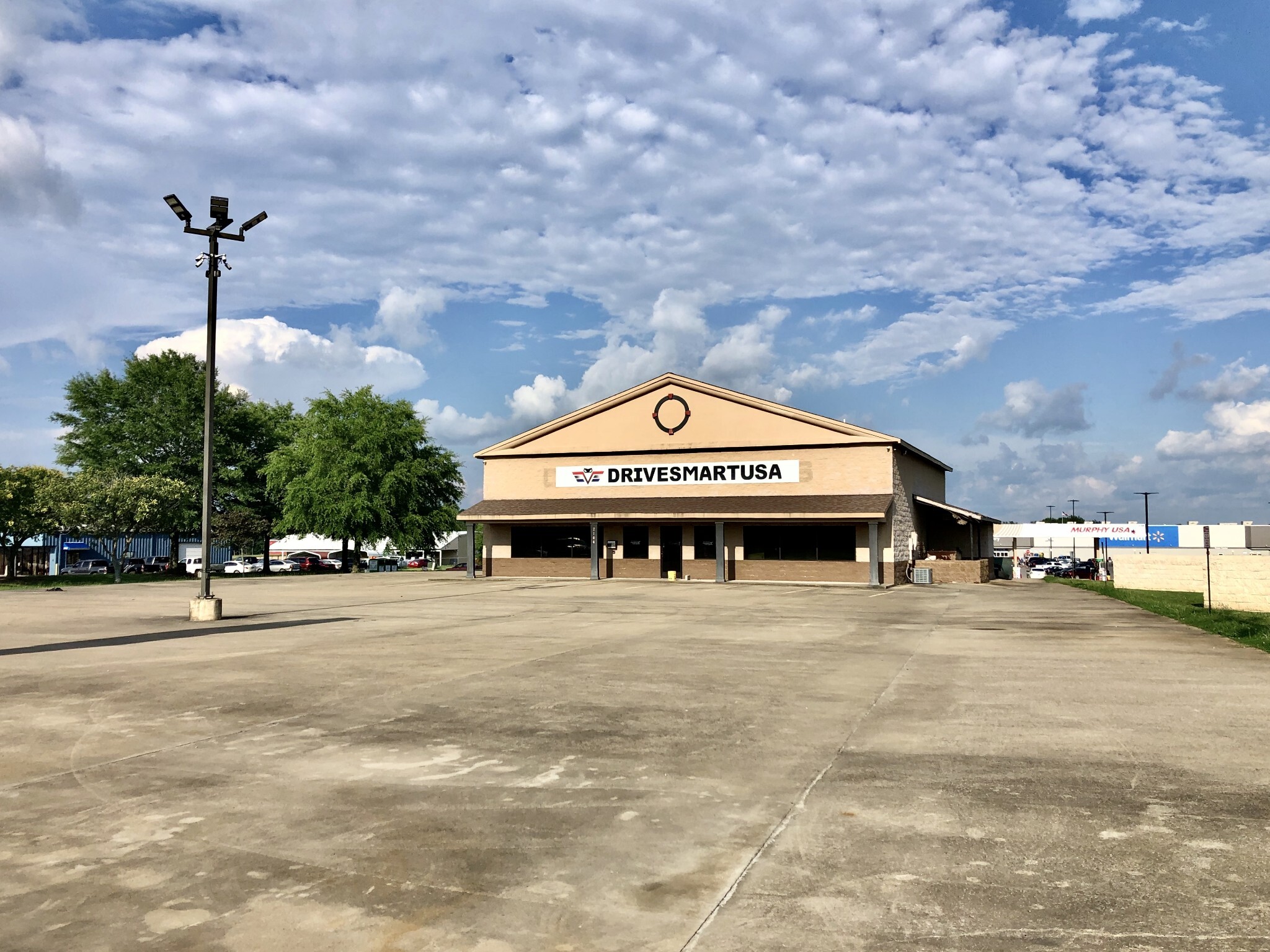 2144 N Locust Ave, Lawrenceburg, TN for sale Building Photo- Image 1 of 1