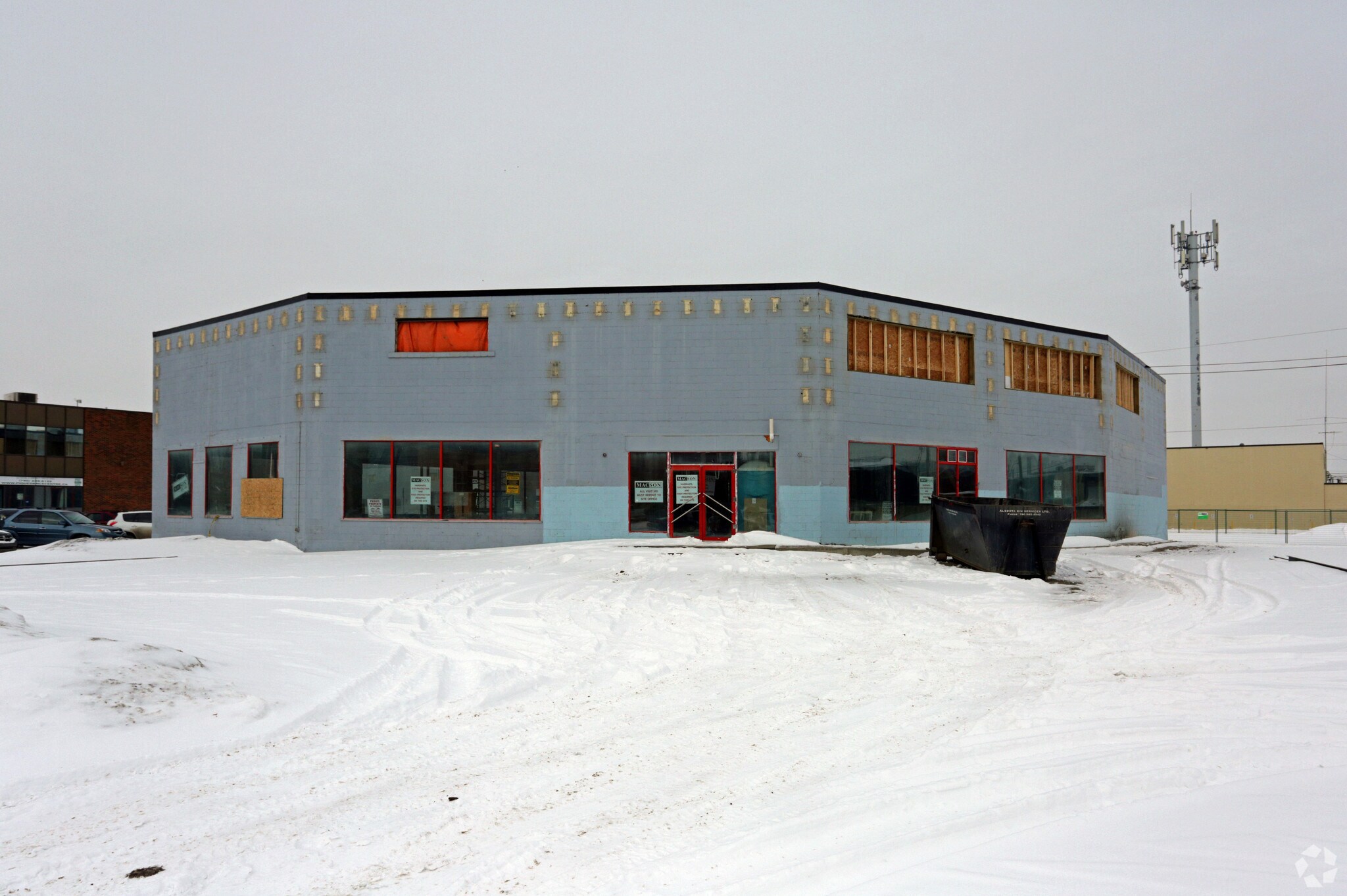 10505 106th St NW, Edmonton, AB à vendre Photo principale- Image 1 de 1