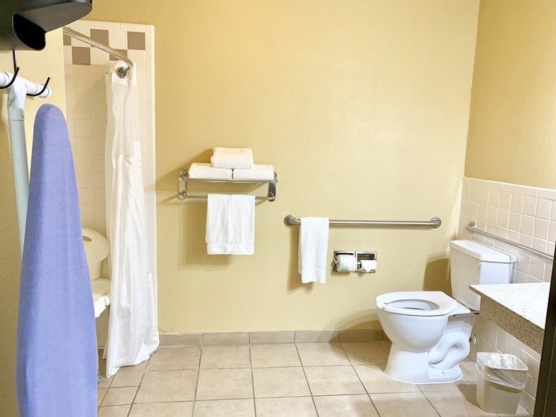 2965 E Main St, Alice, TX for sale - Interior Photo - Image 3 of 52