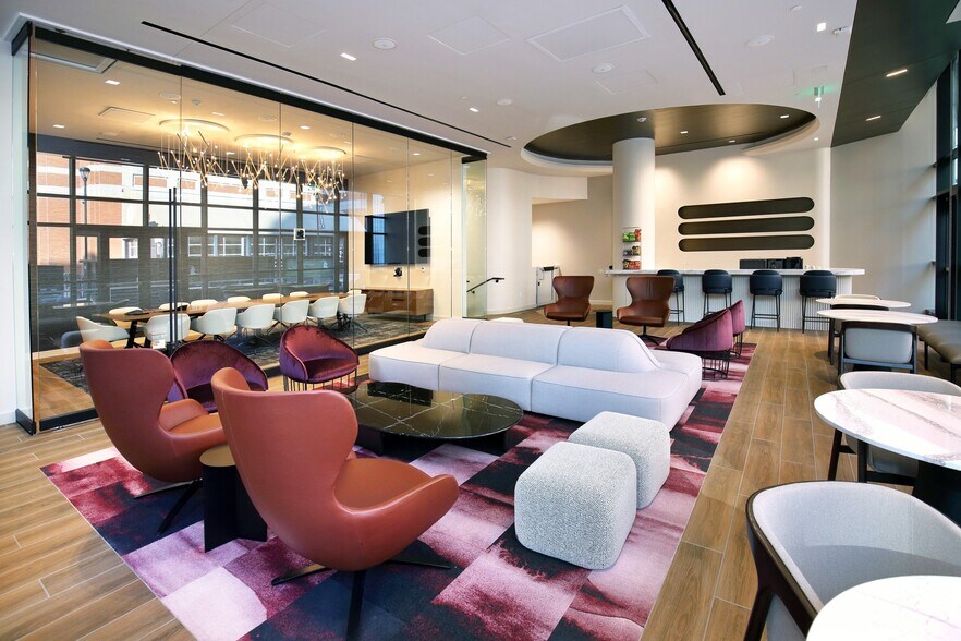 3030 Nowitzki Way, Dallas, TX à louer - Photo intérieure - Image 3 de 8