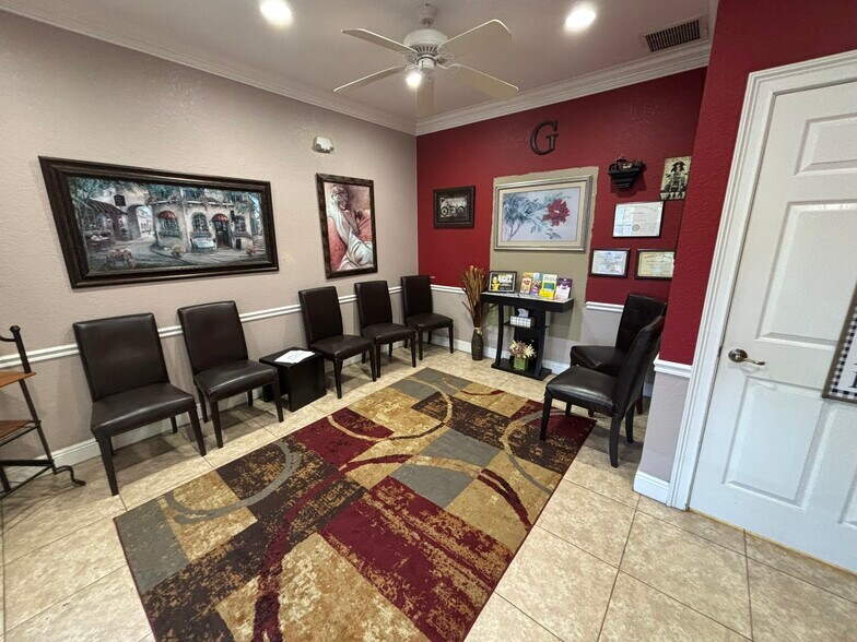 7005-7011 Nightwalker Rd, Brooksville, FL à louer - Hall d’entrée - Image 3 de 23