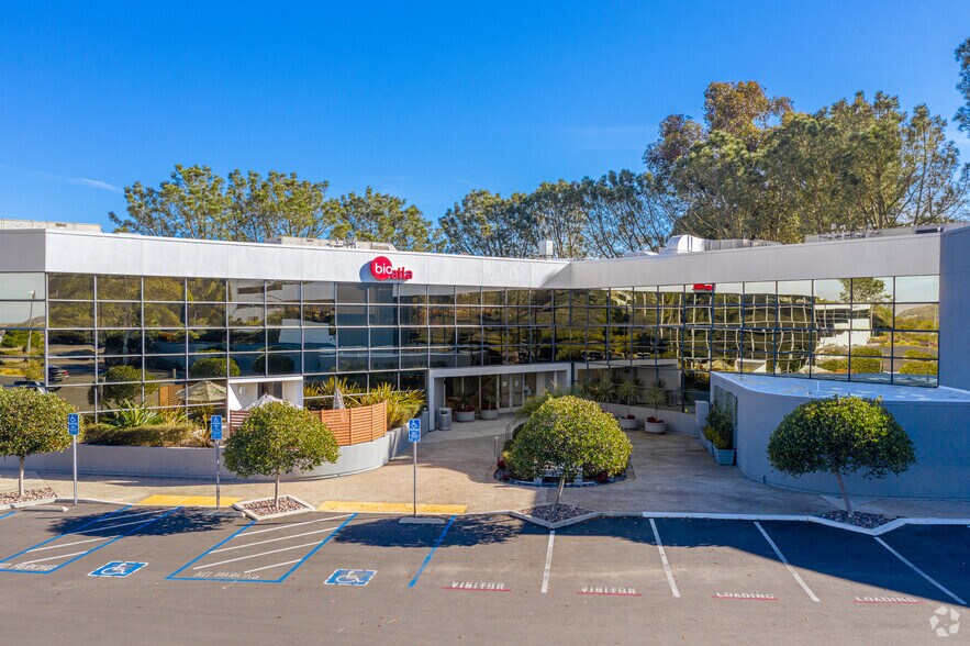 11085 Torreyana Rd, San Diego, CA for lease - Building Photo - Image 1 of 7