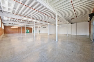 2440 S Sepulveda Blvd, Los Angeles, CA à louer Photo intérieure- Image 1 de 4