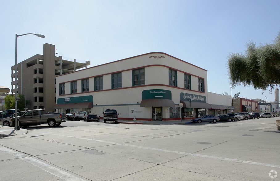 1601-1607 19th St, Bakersfield, CA for lease - Building Photo - Image 2 of 4