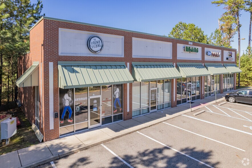 12975 Jefferson Ave, Newport News, VA à louer - Photo du bâtiment - Image 2 de 4