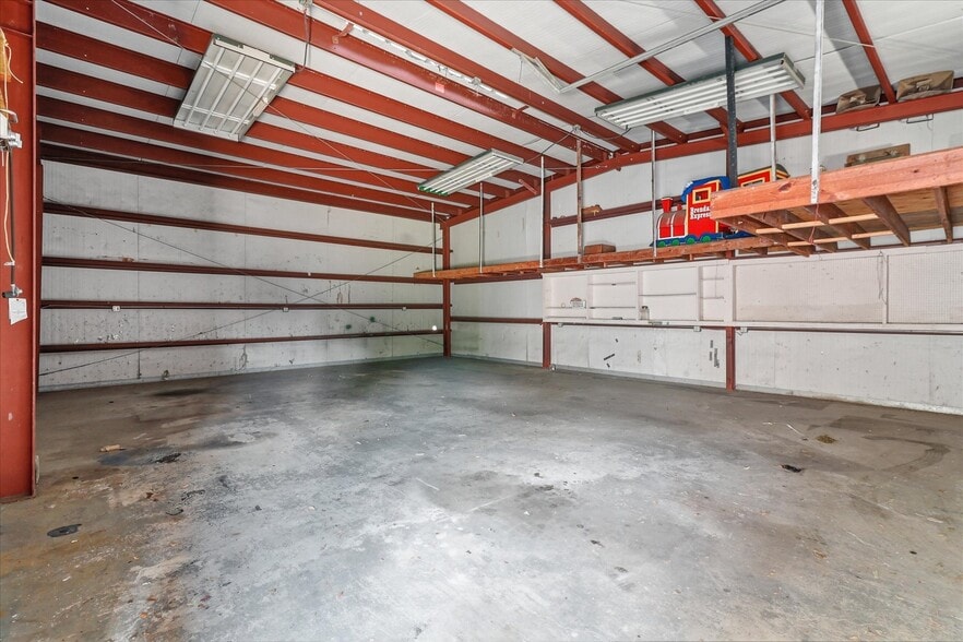 705 W Saint Bernard Hwy, Chalmette, LA à vendre - Photo du bâtiment - Image 3 de 15