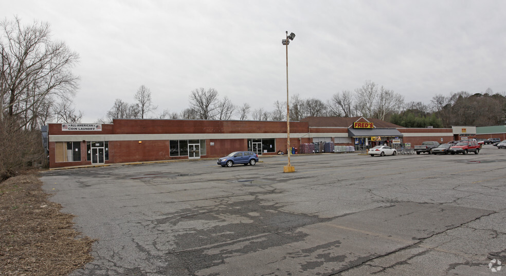 150-161 Park Lane Dr, Rutherfordton, NC for lease - Primary Photo - Image 1 of 3