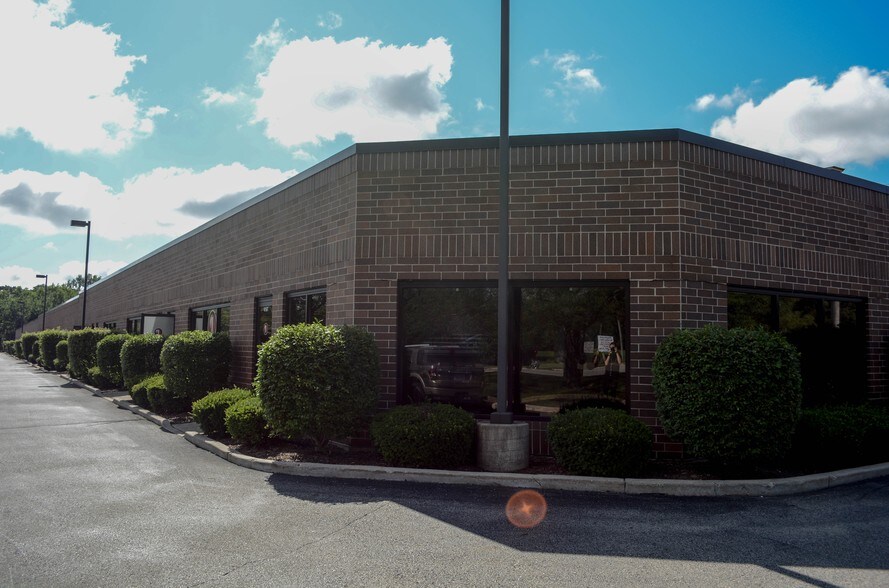 4109-4161 W Orleans St, McHenry, IL à louer - Photo du bâtiment - Image 3 de 3