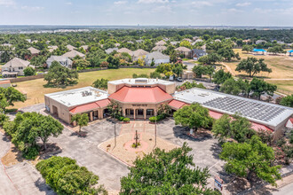 16333 S Great Oaks Dr, Round Rock, TX for lease Building Photo- Image 1 of 9