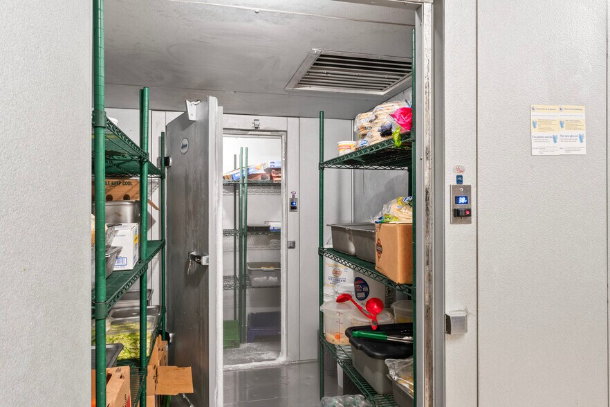 322-323 W Lee Hwy, Warrenton, VA à louer - Photo du bâtiment - Image 2 de 56