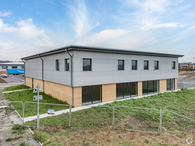 Beaufighter Rd, Weston Super Mare for lease - Building Photo - Image 2 of 5