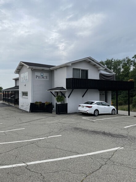 207 Richland Ave, Dravosburg, PA à vendre - Photo du bâtiment - Image 3 de 13