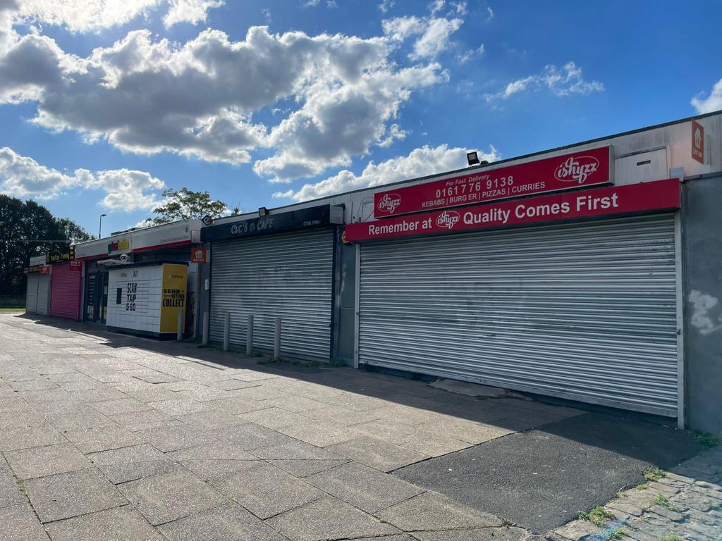 95-105 Oak Rd, Manchester for lease Building Photo- Image 1 of 6