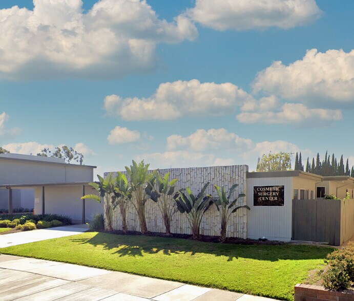 1500 E Katella Ave, Orange, CA à vendre - Photo du bâtiment - Image 3 de 34