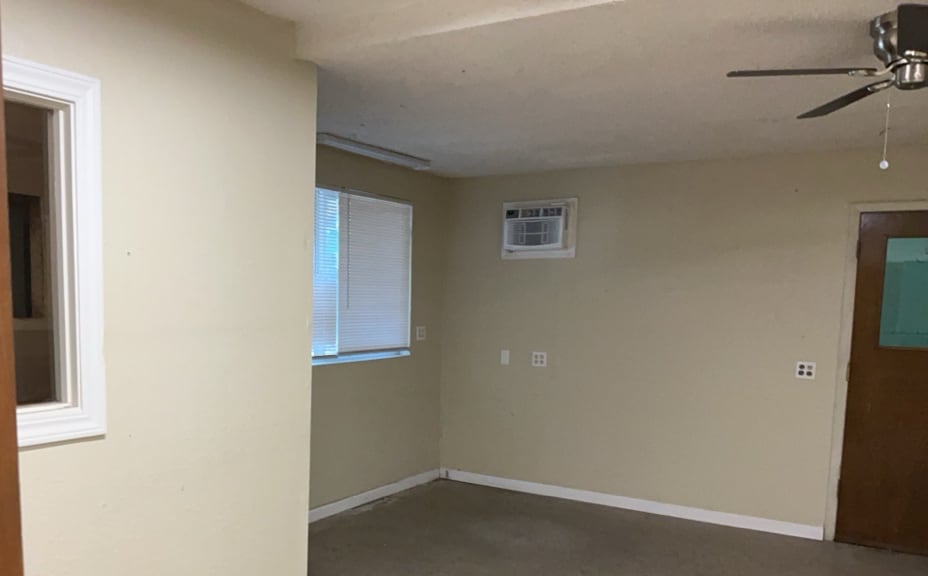 756 Waugh Ln, Ukiah, CA for lease - Building Photo - Image 2 of 10