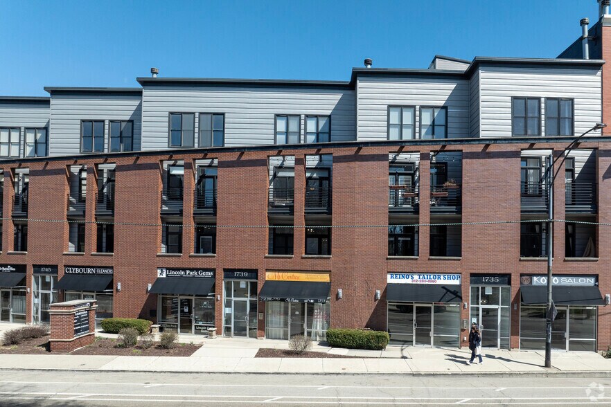 1729-1745 N Clybourn Ave, Chicago, IL à louer - Photo du bâtiment - Image 3 de 6