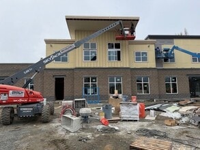 6252 Portal Way, Ferndale, WA for lease Interior Photo- Image 1 of 13