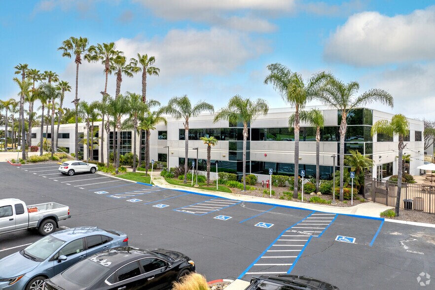 9707 Waples St, San Diego, CA à louer - Photo du bâtiment - Image 3 de 11