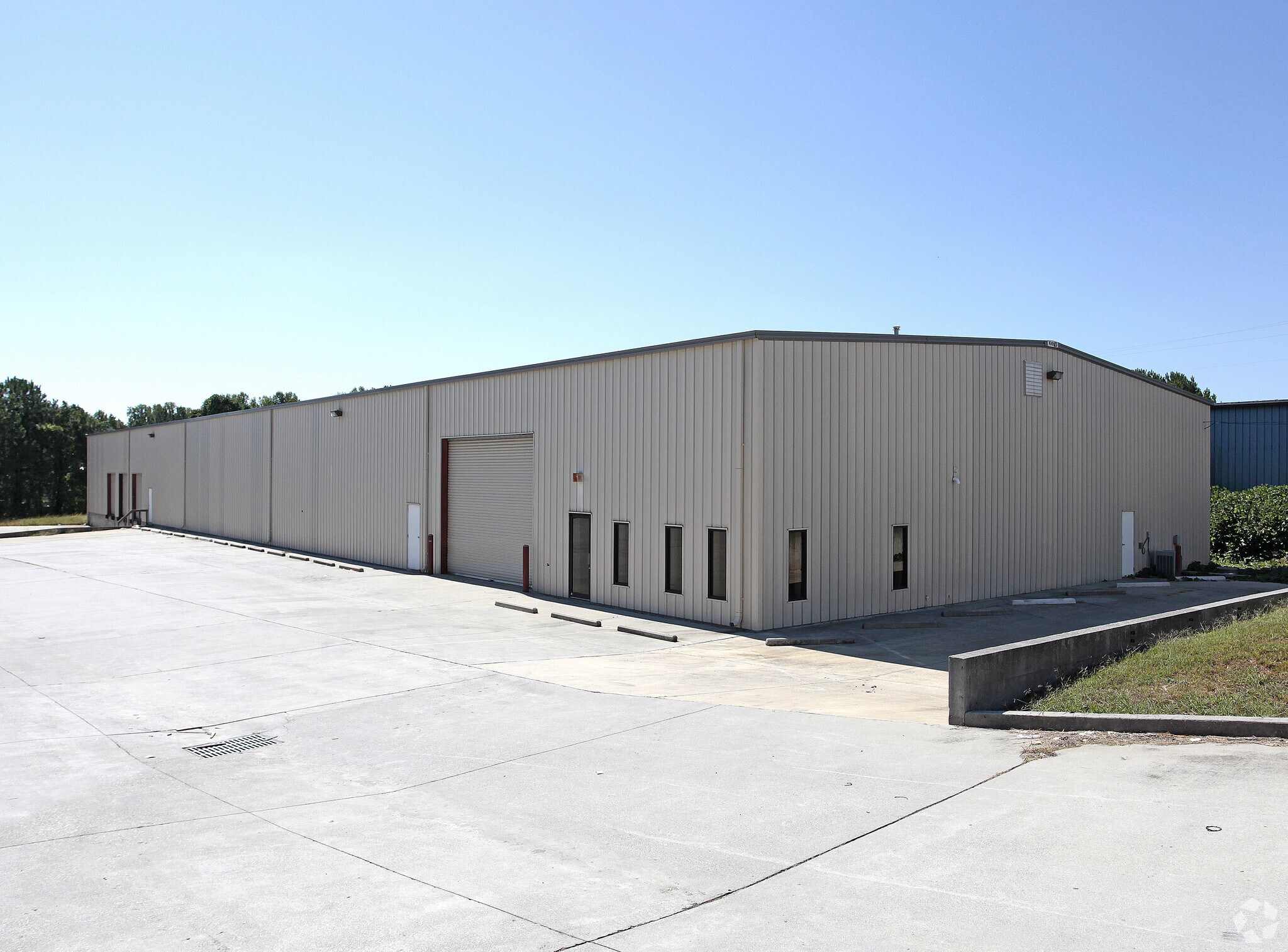 210 Commerce Dr, Dallas, GA for sale Primary Photo- Image 1 of 1