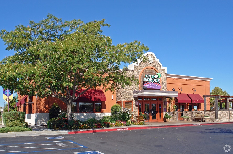 1120-1164 Galleria Blvd, Roseville, CA for lease - Building Photo - Image 2 of 3