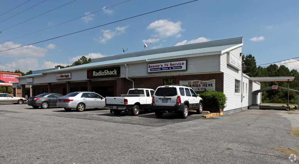 825-827 E Boulevard, Williamston, NC for sale - Primary Photo - Image 1 of 2