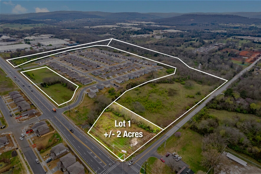 1640 S Morningside Dr, Fayetteville, AR for sale - Building Photo - Image 2 of 18