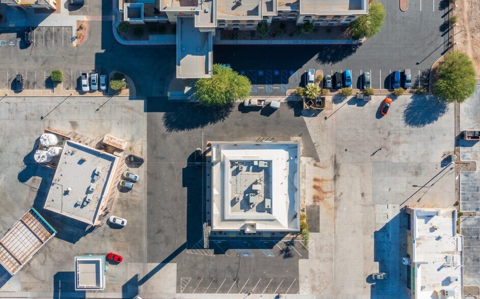 320 S Lovekin Blvd, Blythe, CA for lease - Building Photo - Image 2 of 5