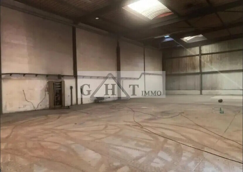 Office in Les Pavillons-sous-Bois for lease - Interior Photo - Image 1 of 2