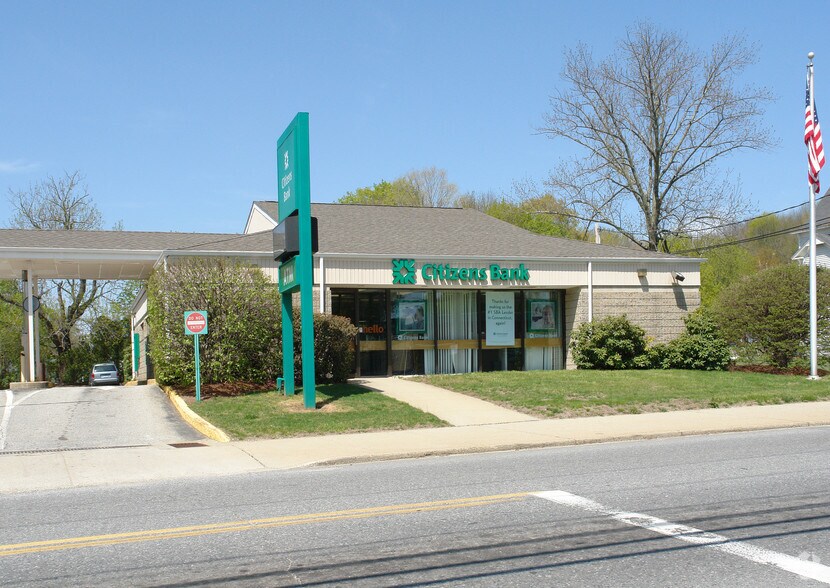 16 Railroad Ave, Plainfield, CT for sale - Primary Photo - Image 1 of 2