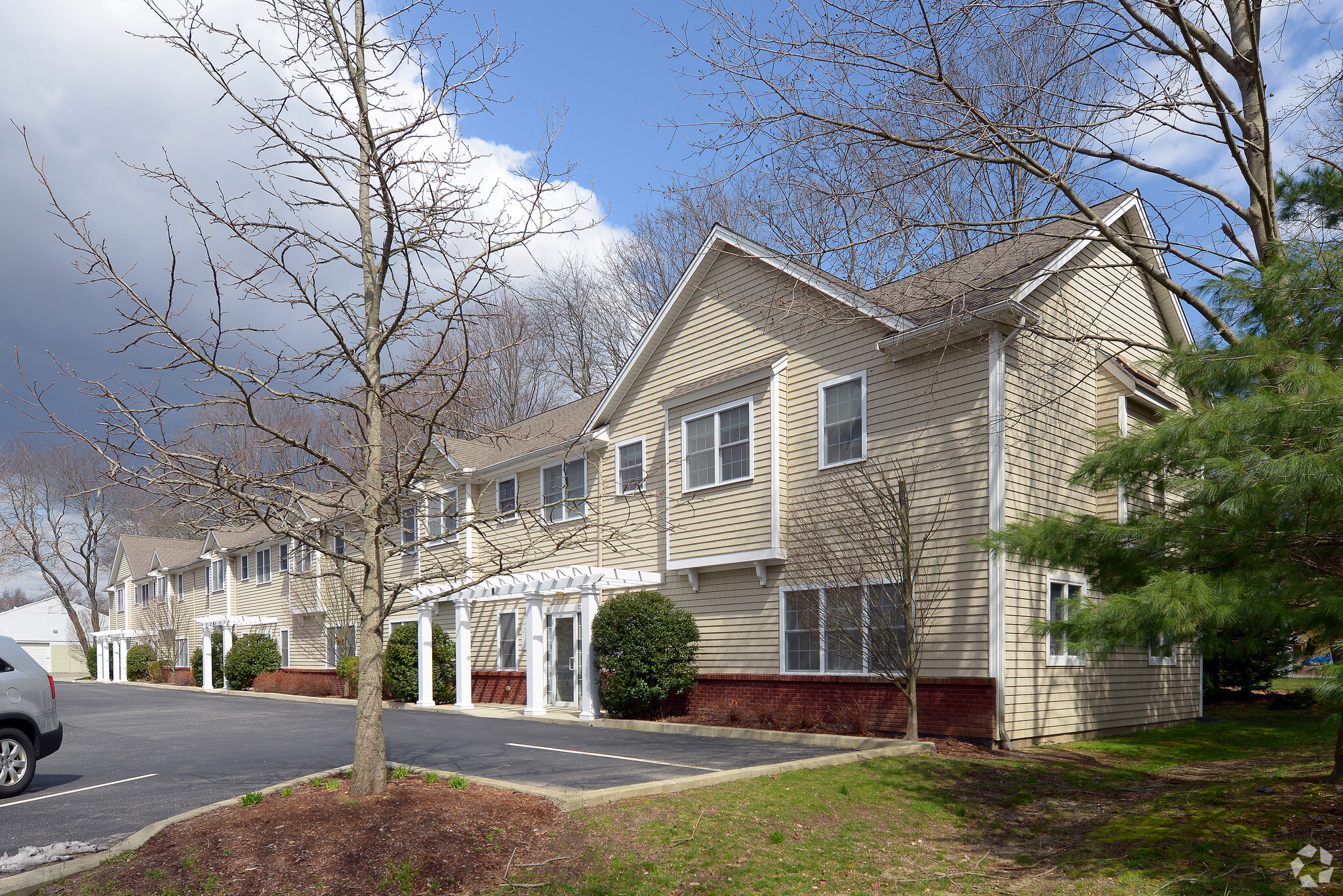 60 Bay Spring Ave, Barrington, RI à vendre Photo principale- Image 1 de 1