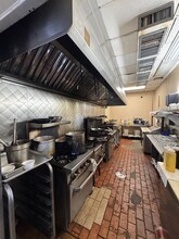 900-964 NE 62nd St, Fort Lauderdale, FL for lease Interior Photo- Image 2 of 38