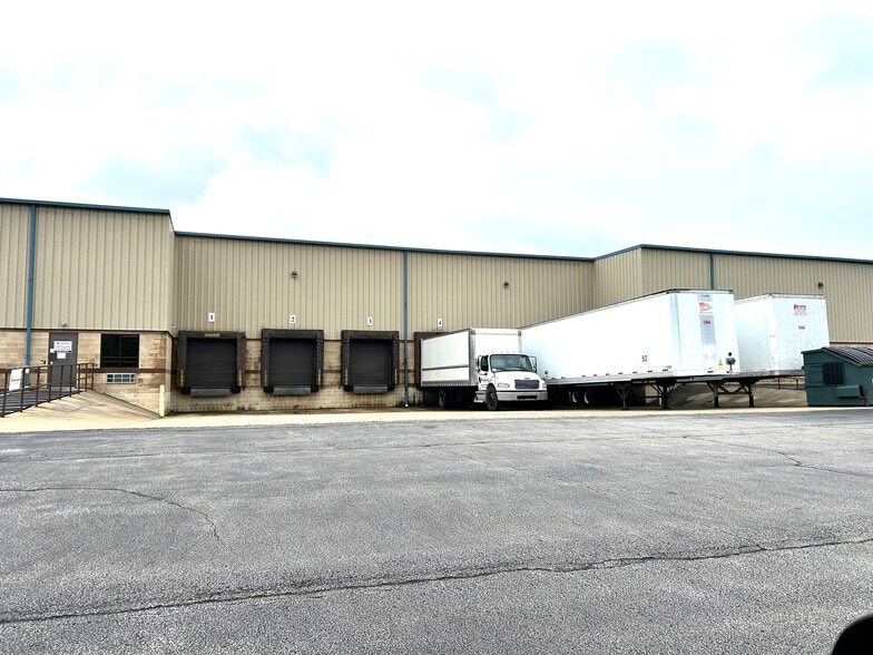 4637 Allen Rd, Stow, OH for lease - Building Photo - Image 3 of 7