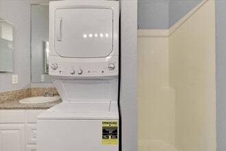 900-906 2nd St, Sacramento, CA à louer Photo intérieure- Image 2 de 12