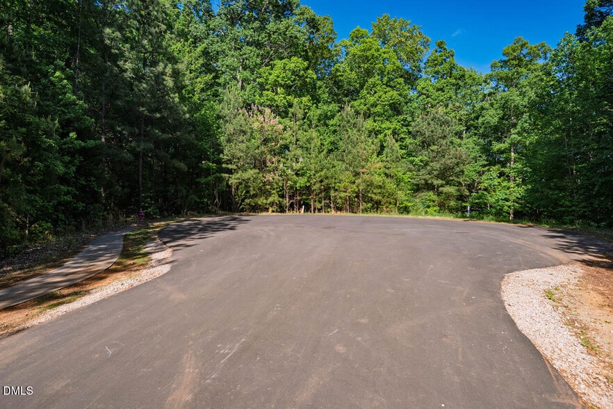 2247 Leah Dr, Hillsborough, NC à vendre - Aérien - Image 2 de 5