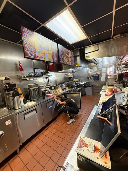 1096 Elmwood Ave, Buffalo, NY for sale - Building Photo - Image 3 of 17