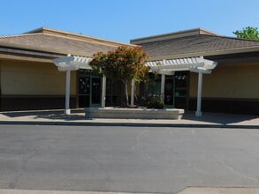 1210 Central Blvd, Brentwood, CA à louer Photo intérieure- Image 2 de 10