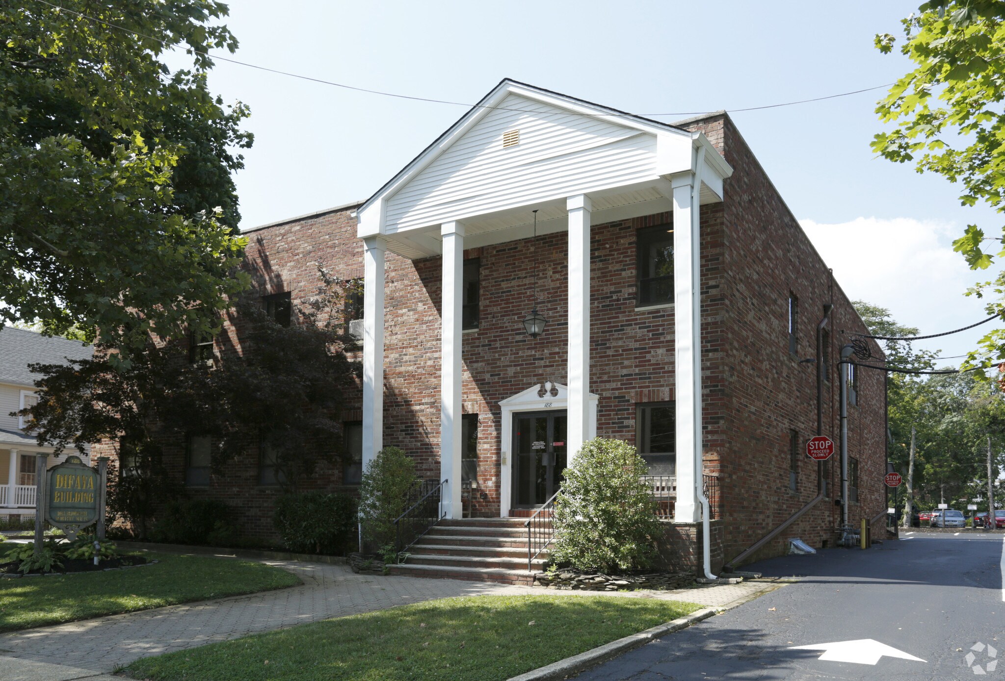 188 E Bergen Pl, Red Bank, NJ à louer Photo principale- Image 1 de 70