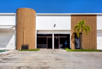 Plus de détails pour 12105 N 28th St, Saint Petersburg, FL - Industriel à vendre