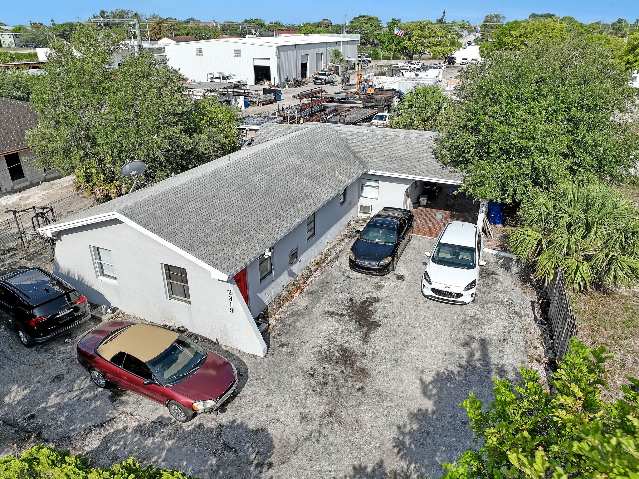 3319 Avenue J, Riviera Beach, FL for sale Primary Photo- Image 1 of 2