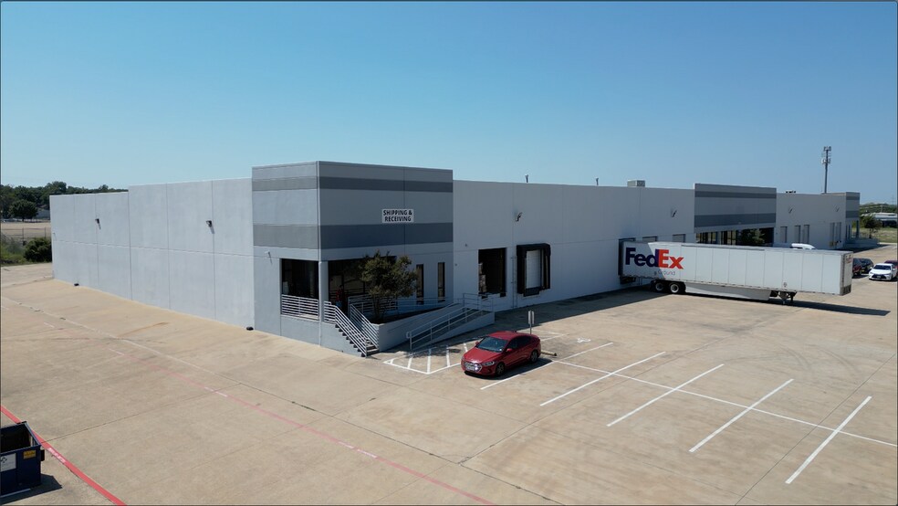 2901 Suffolk Dr, Fort Worth, TX à louer - Vidéo sur l’inscription commerciale - Image 3 de 20