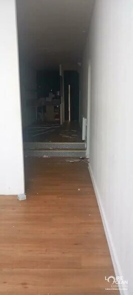 Commerce de détail dans Nantes à louer - Photo du bâtiment - Image 2 de 2