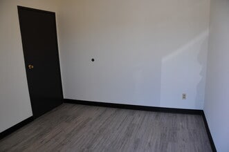 815-825 Western Ave, Glendale, CA for lease Interior Photo- Image 2 of 4