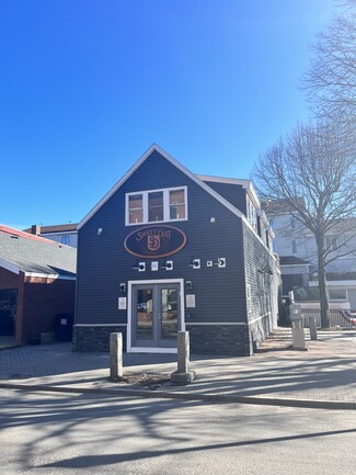 Plus de détails pour 305 Main St, Rockland, ME - Vente au détail à louer