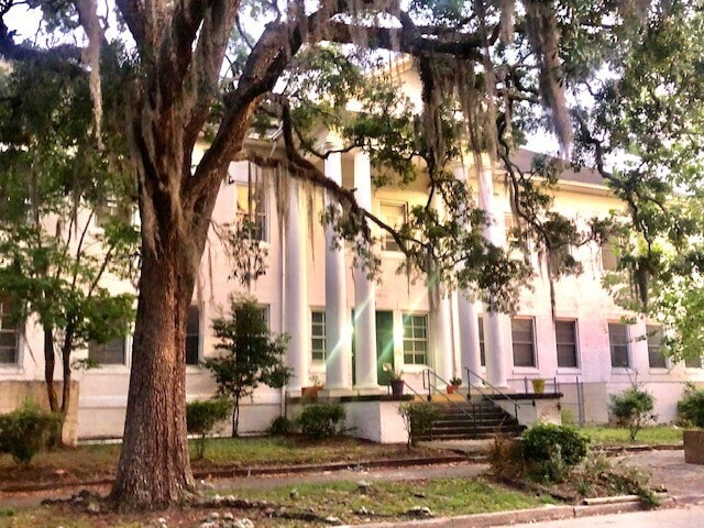 330 W 9th St, Jacksonville, FL à louer Photo du bâtiment- Image 1 de 2