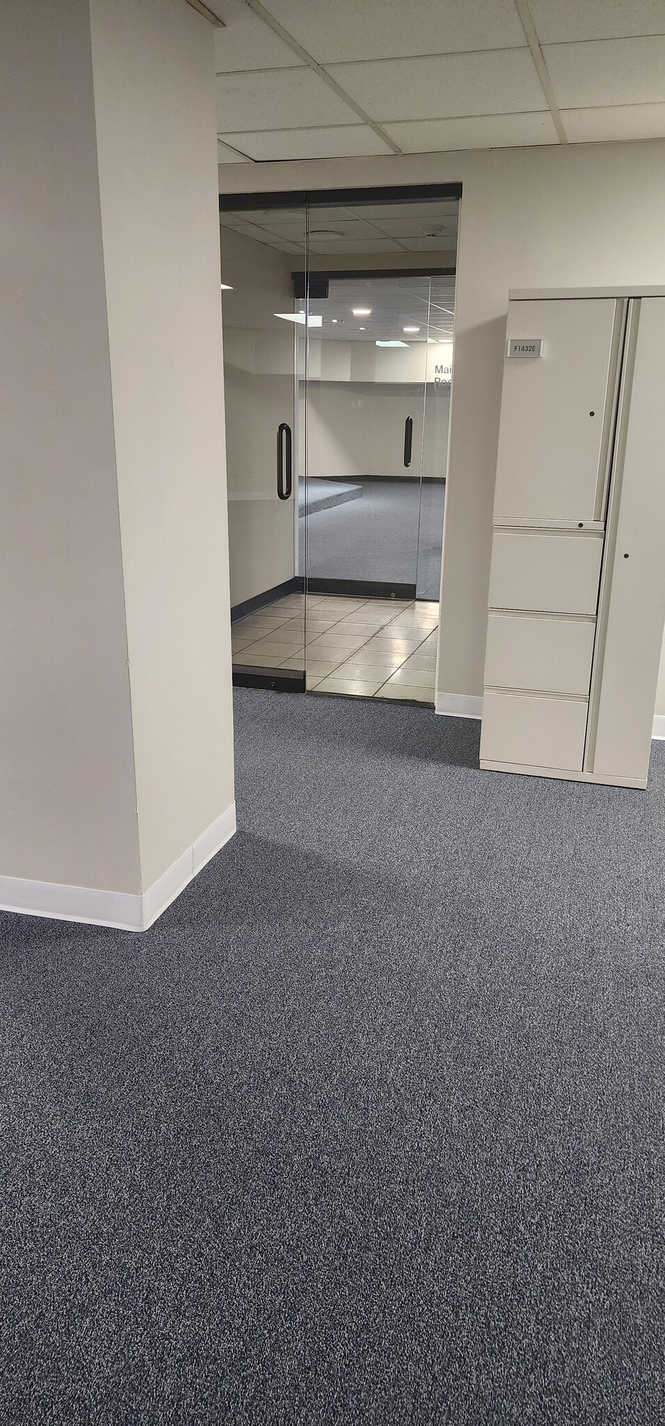 2144 S Macarthur Blvd, Springfield, IL for lease Interior Photo- Image 1 of 13