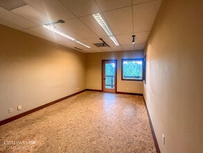 19800-19875 Village Office Ct, Bend, OR for lease Interior Photo- Image 2 of 2